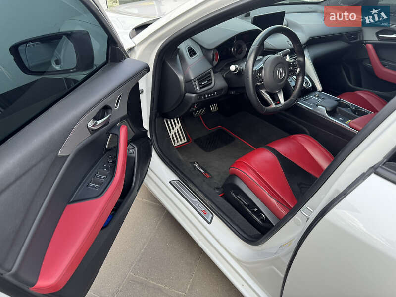 Седан Acura TLX 2021 в Берегово