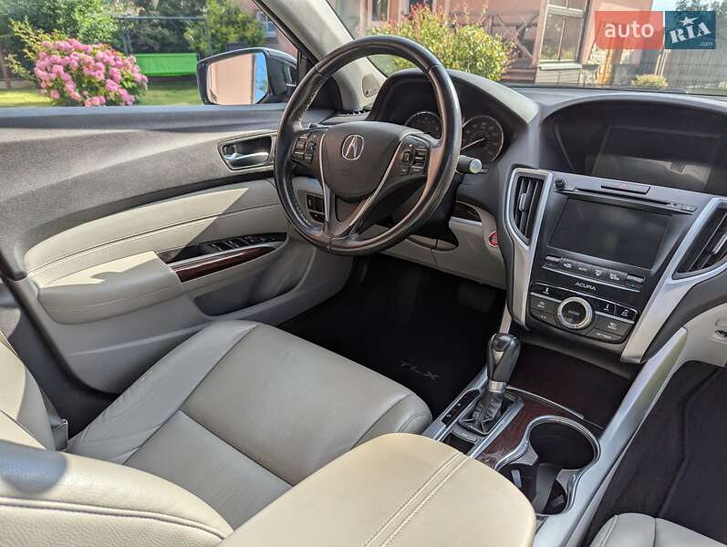 Седан Acura TLX 2015 в Львове