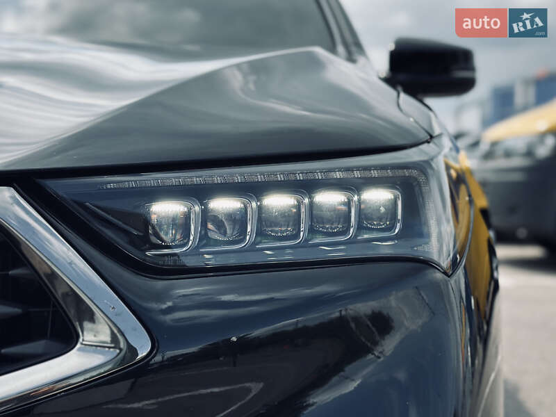 Седан Acura TLX 2017 в Кременчуге