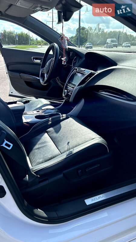 Седан Acura TLX 2018 в Кропивницком