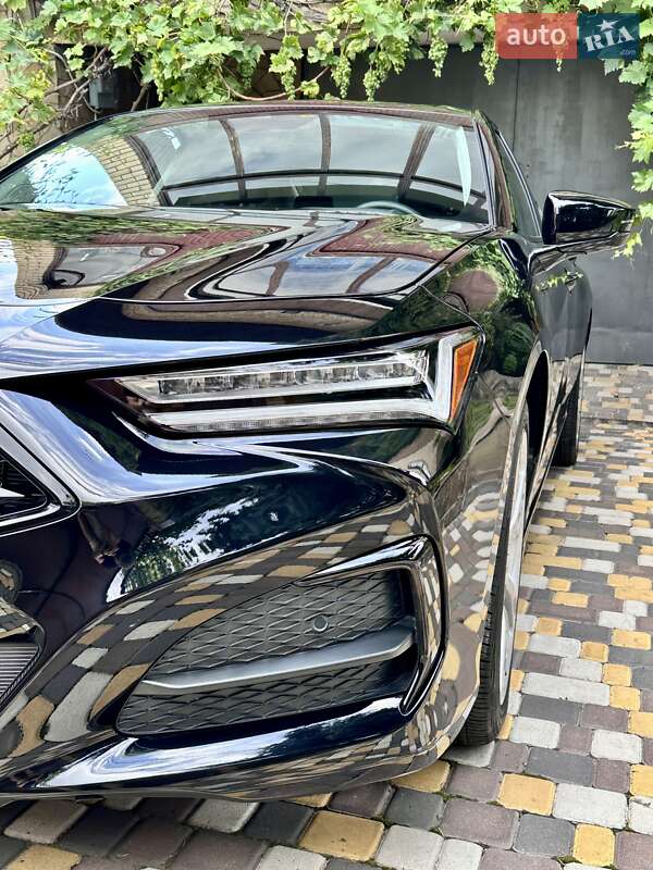 Седан Acura TLX 2023 в Киеве