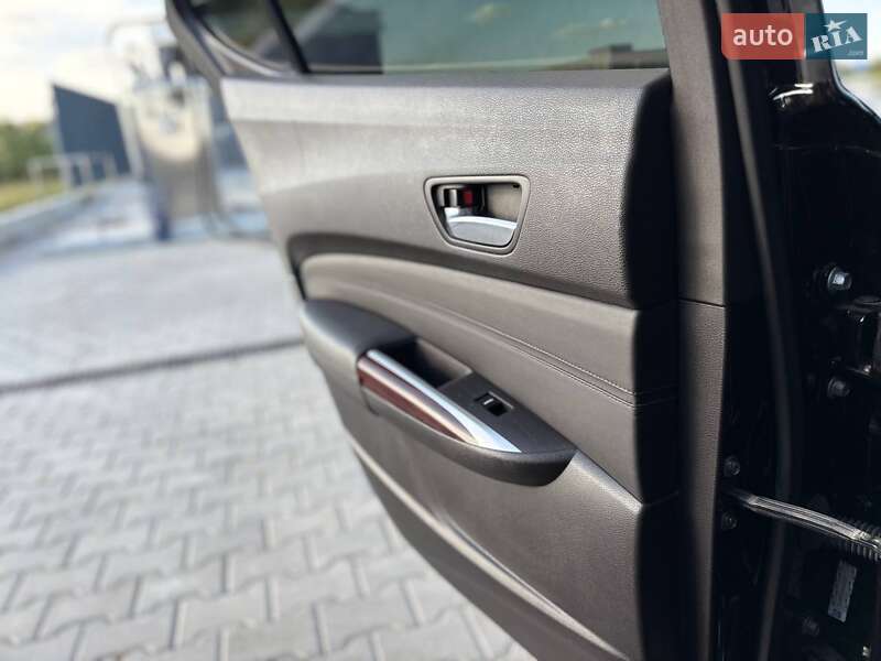 Седан Acura TLX 2015 в Киеве