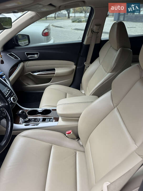 Седан Acura TLX 2017 в Черкасах