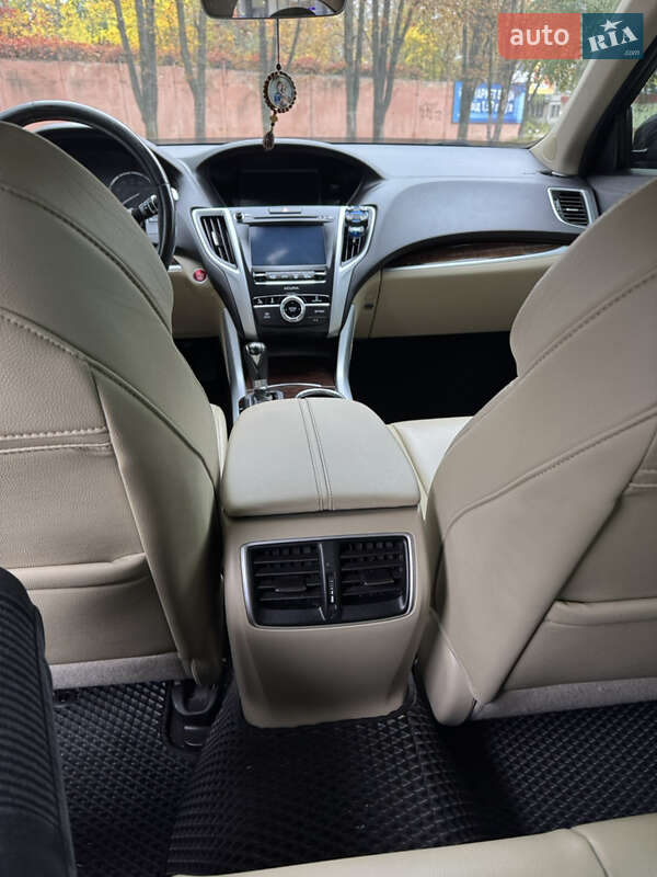 Седан Acura TLX 2017 в Черкасах