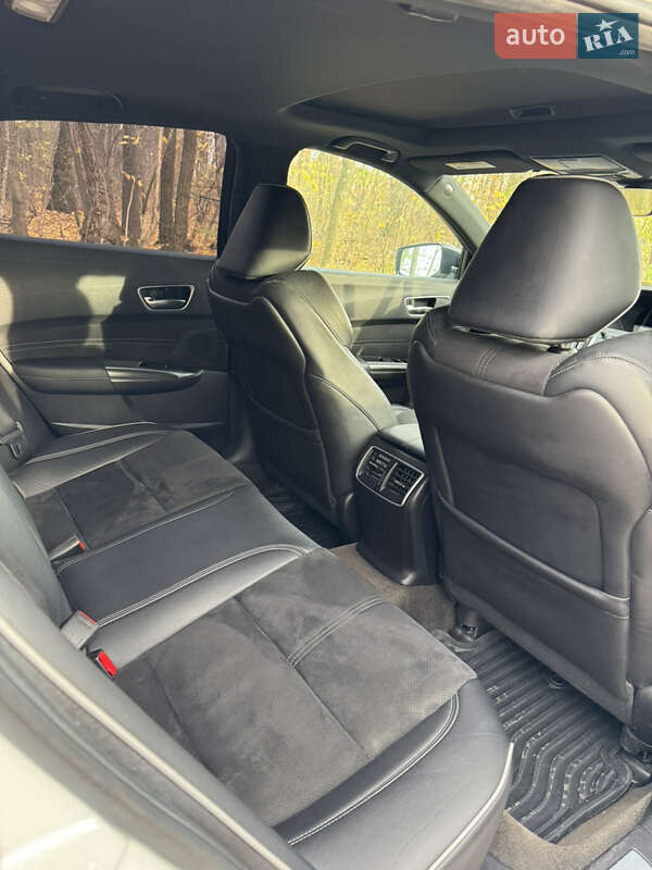 Седан Acura TLX 2017 в Броварах