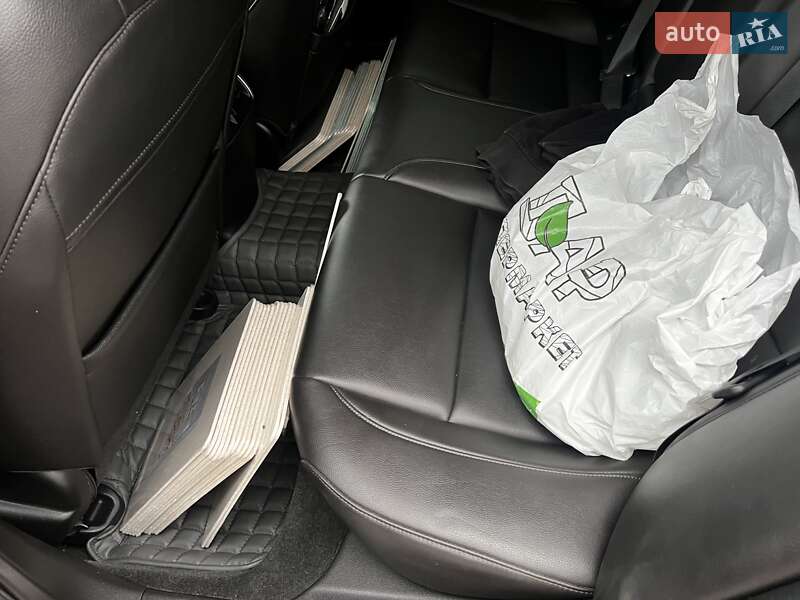 Седан Acura TLX 2016 в Киеве