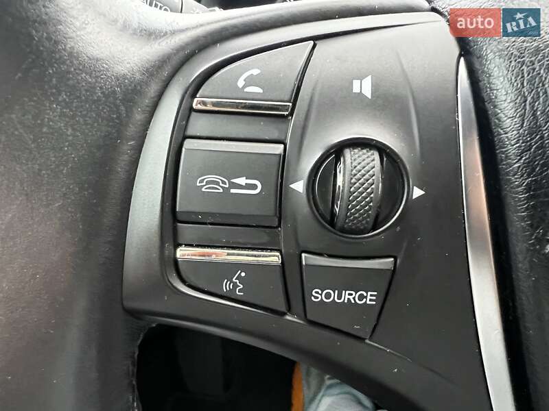 Седан Acura TLX 2016 в Киеве