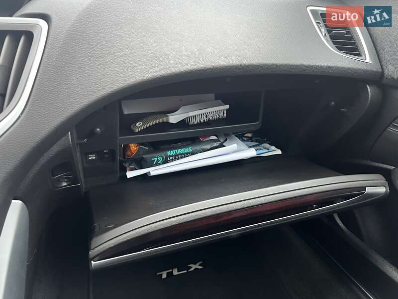 Седан Acura TLX 2016 в Киеве