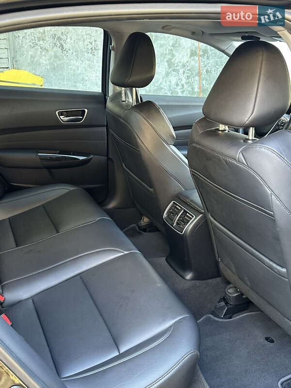 Седан Acura TLX 2019 в Львове