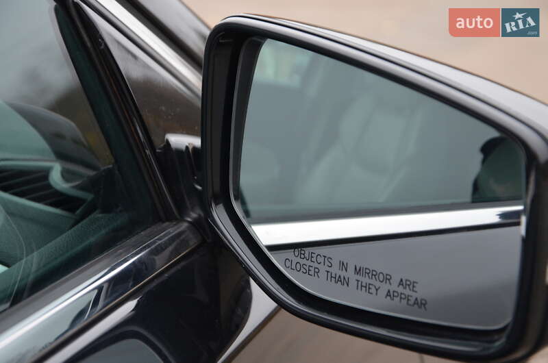 Седан Acura TLX 2016 в Павлограді