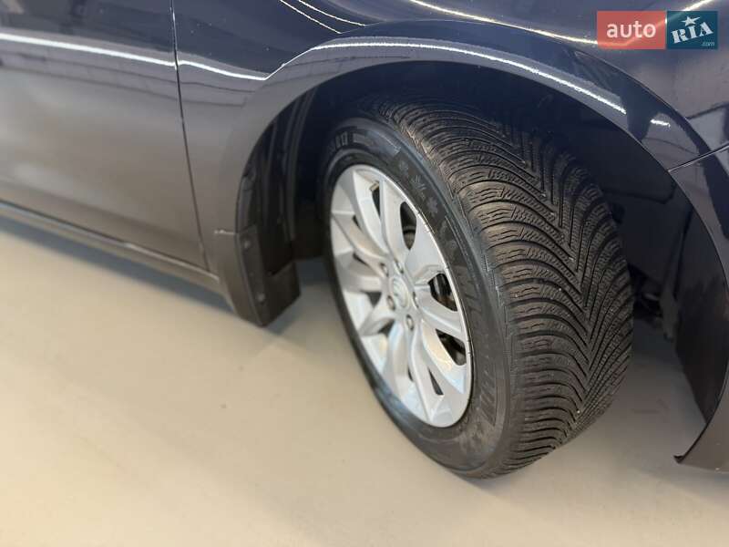 Седан Acura TLX 2015 в Києві