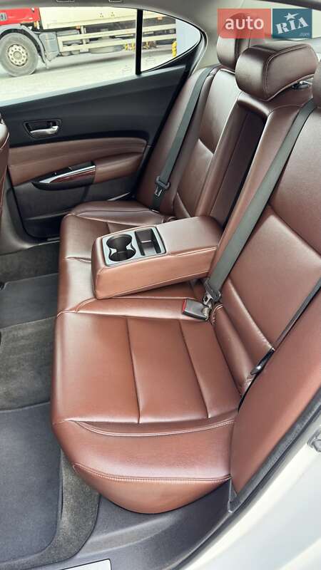 Седан Acura TLX 2015 в Тернополе