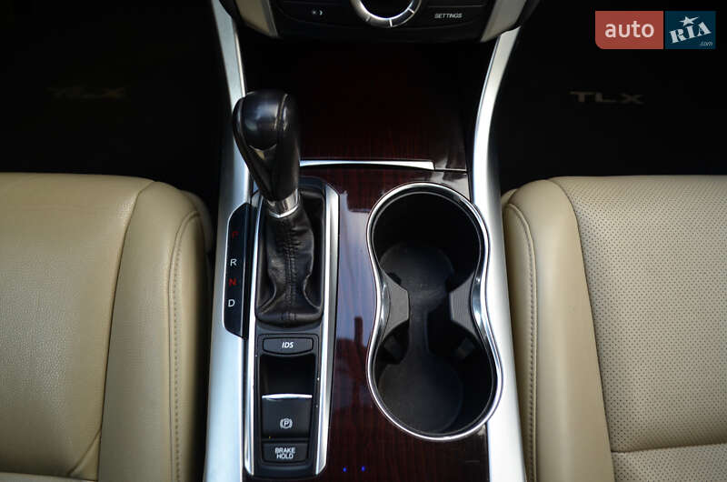 Седан Acura TLX 2015 в Києві