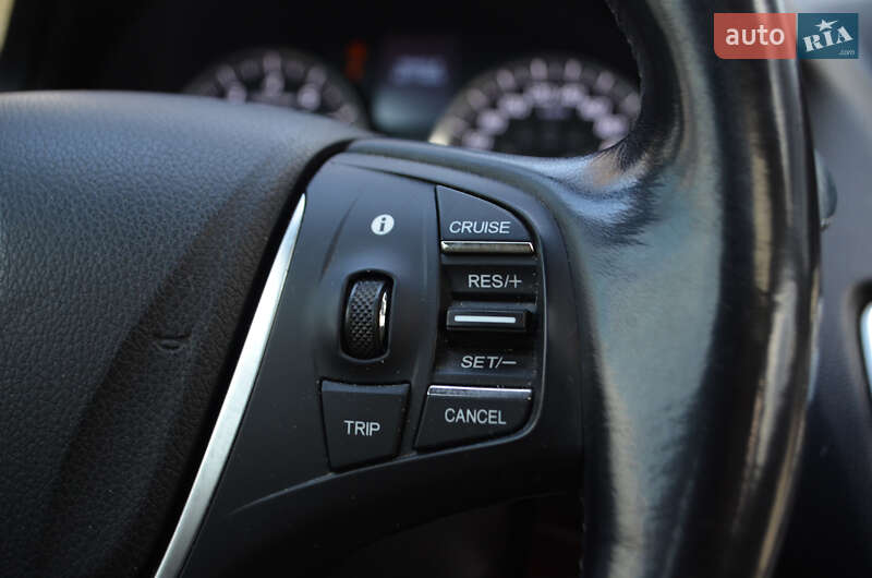 Седан Acura TLX 2015 в Києві