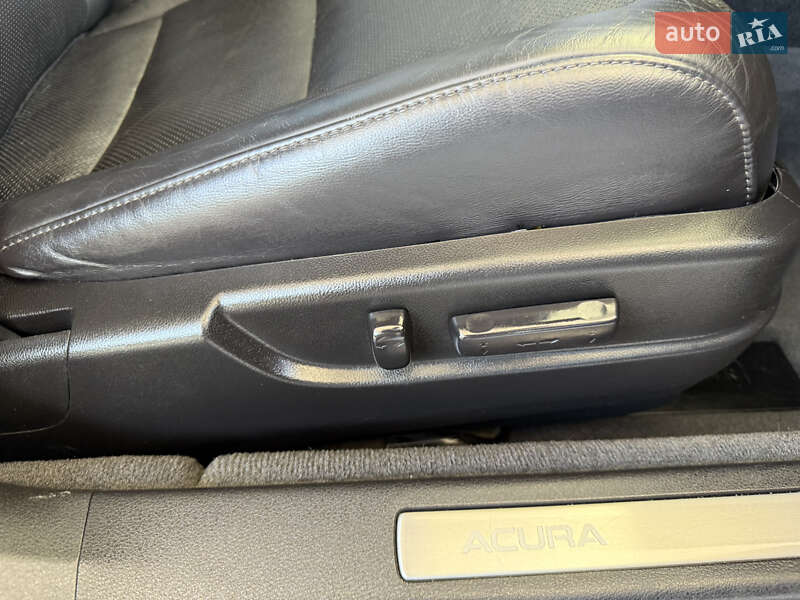 Седан Acura TLX 2015 в Хмельницькому