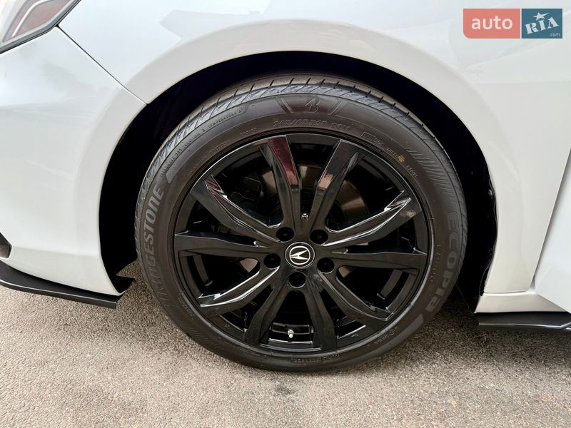 Седан Acura TLX 2018 в Києві