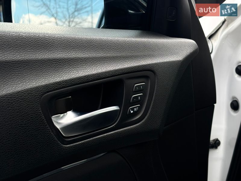 Седан Acura TLX 2015 в Киеве