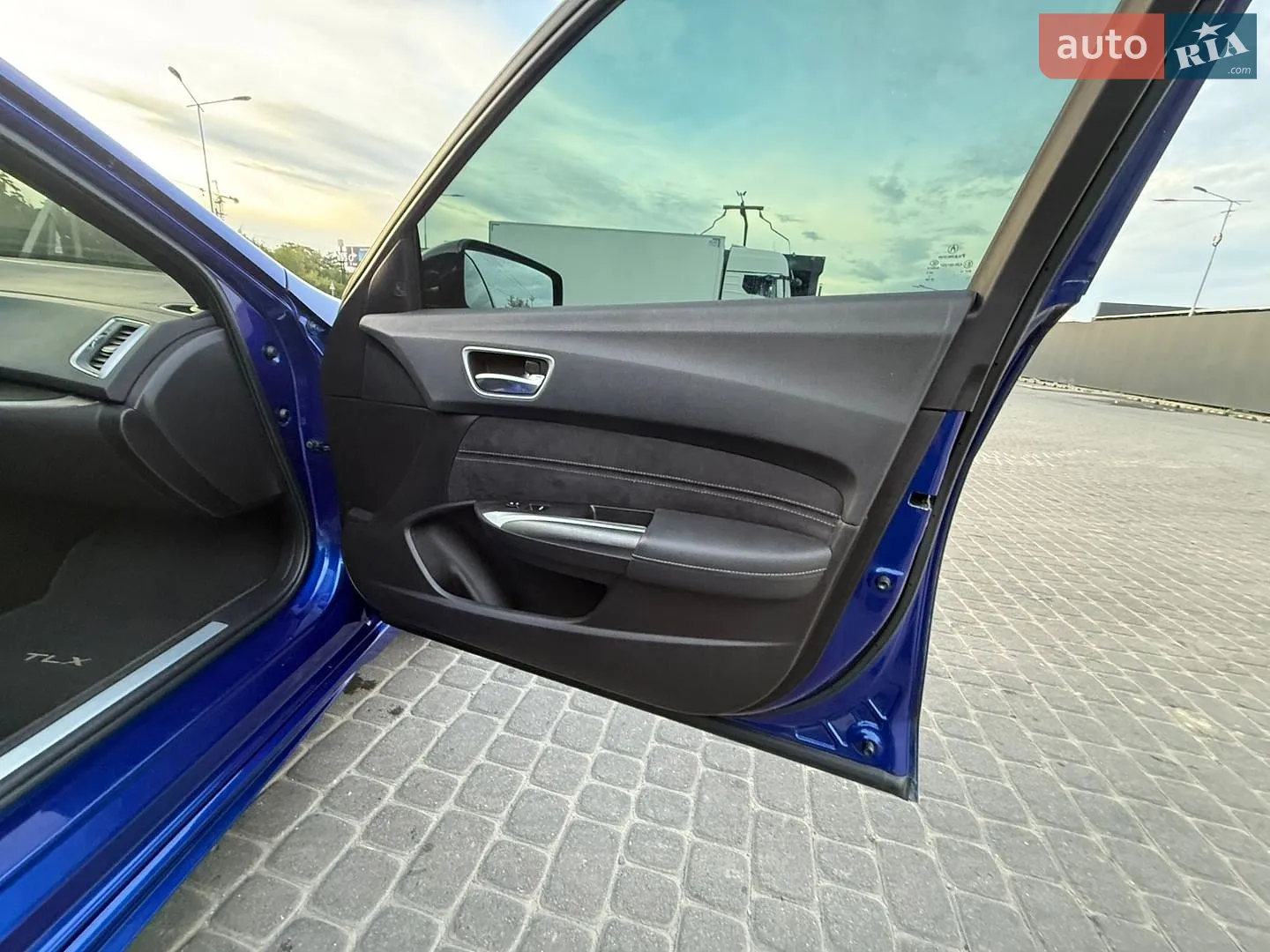 2017 Acura TLX - мініатюра 29