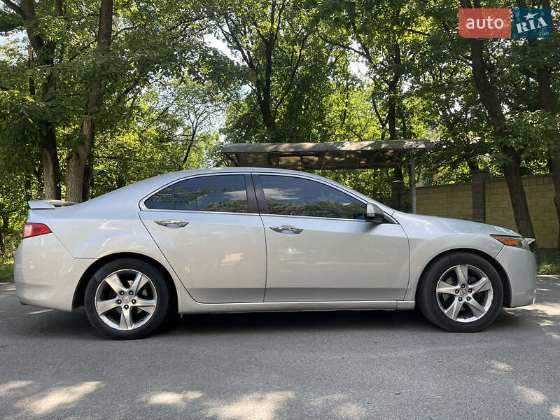 Седан Acura TSX 2011 в Новомосковске