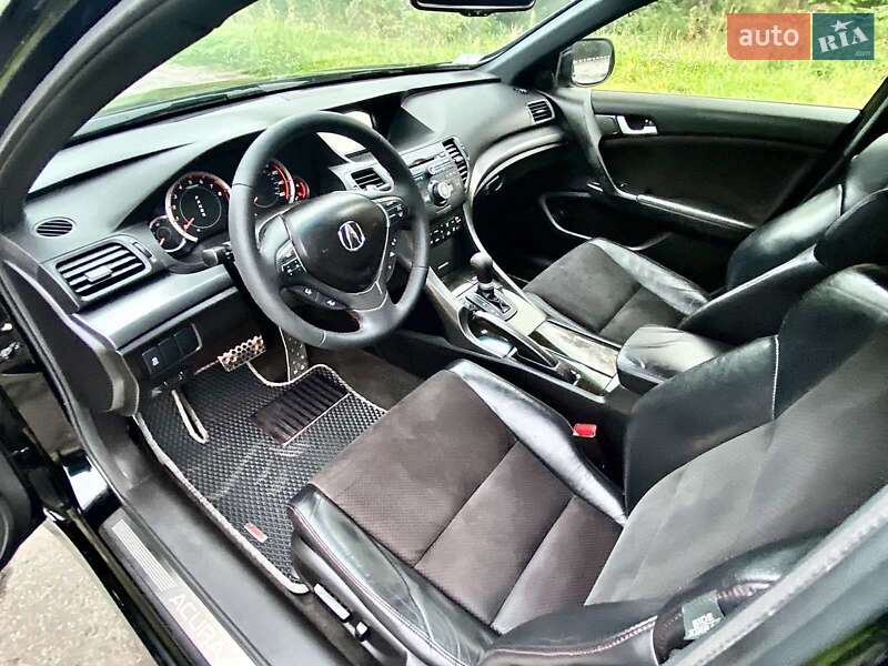 Седан Acura TSX 2013 в Львове