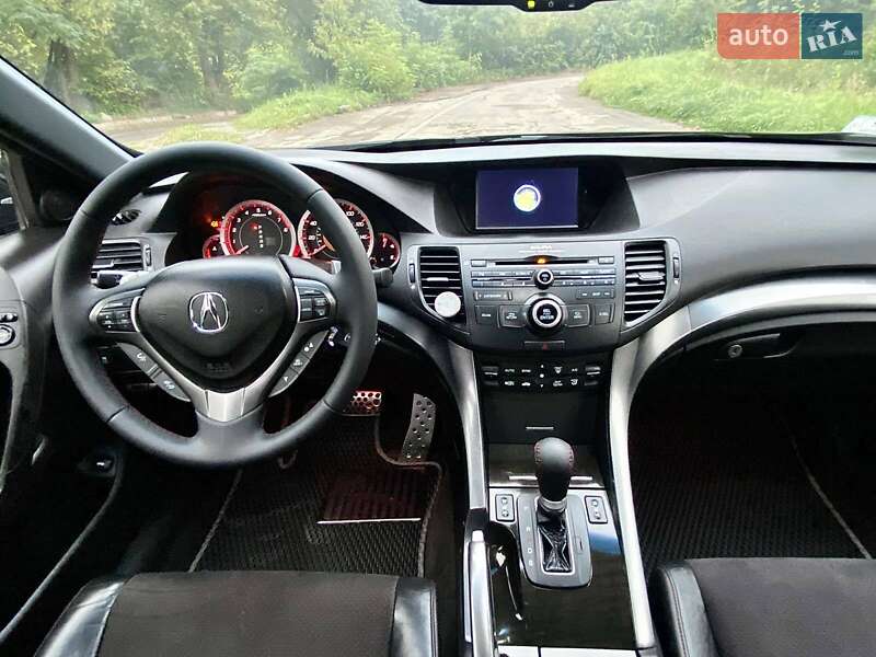 Седан Acura TSX 2013 в Львове