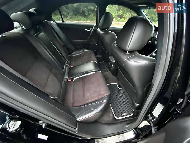 Седан Acura TSX 2013 в Львове