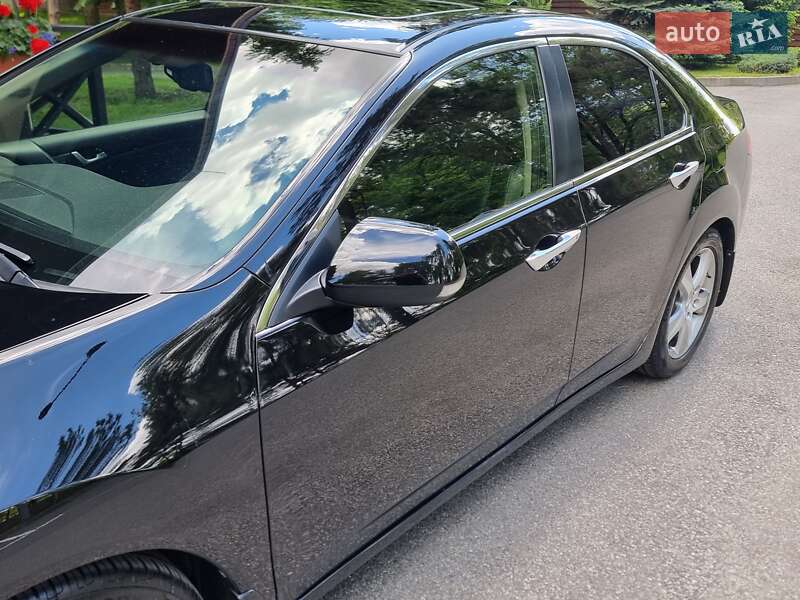 Седан Acura TSX 2012 в Киеве