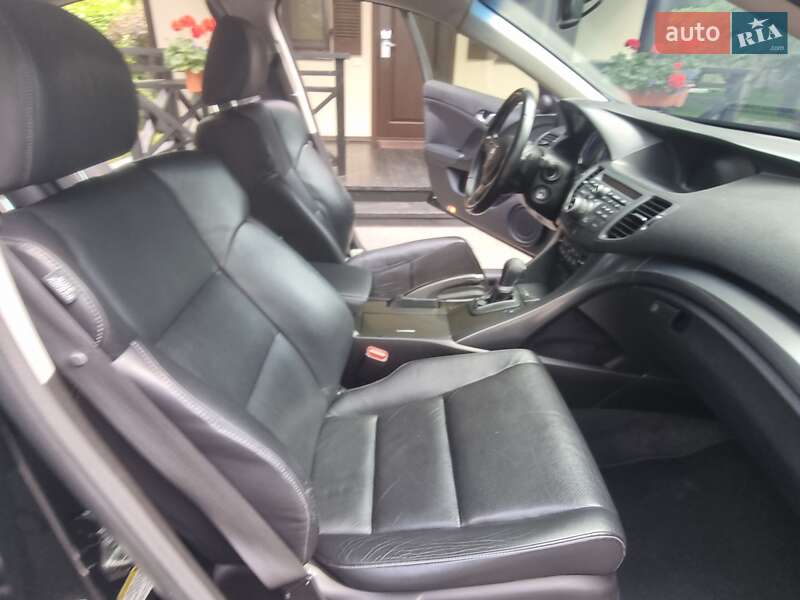 Седан Acura TSX 2012 в Киеве