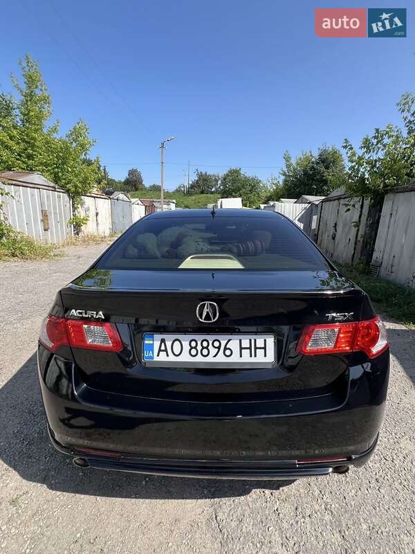 Седан Acura TSX 2010 в 