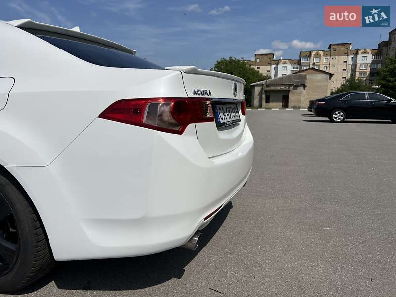 Седан Acura TSX 2011 в Богуславі