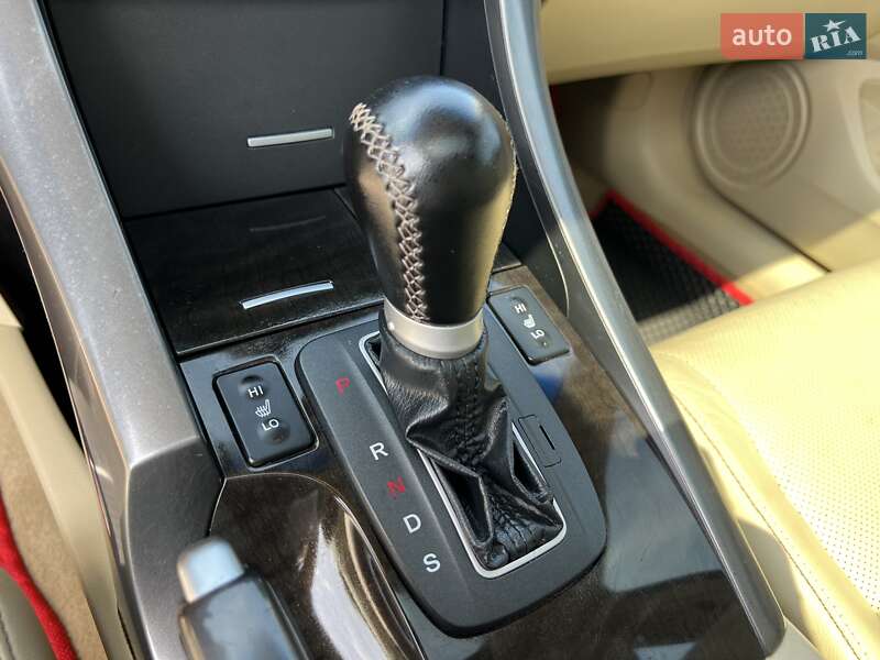 Седан Acura TSX 2011 в Богуславі