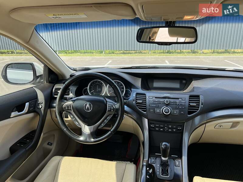 Седан Acura TSX 2011 в Богуславі