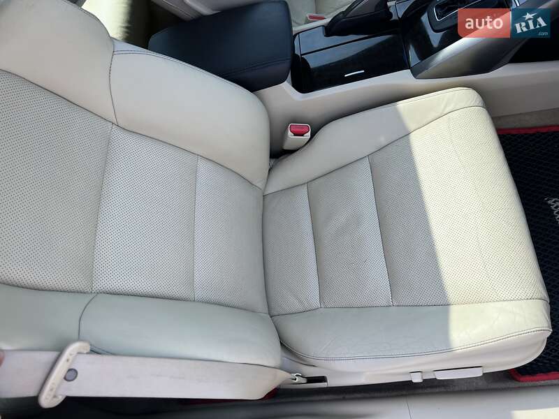 Седан Acura TSX 2011 в Богуславі