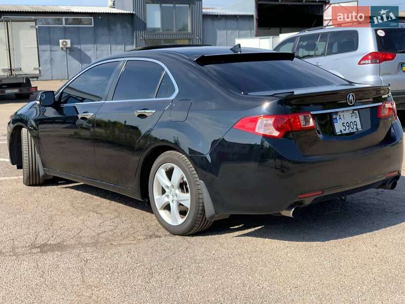 Седан Acura TSX 2010 в Львове