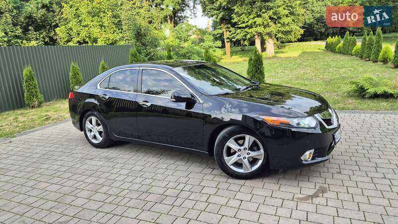 Седан Acura TSX 2011 в Львові