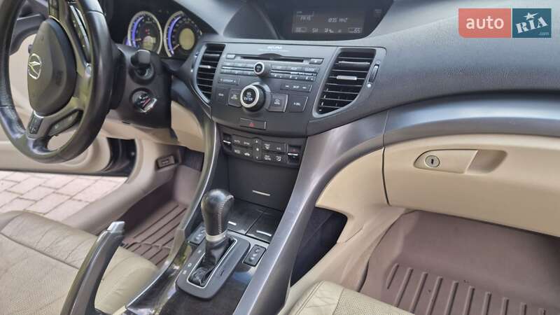 Седан Acura TSX 2011 в Львові