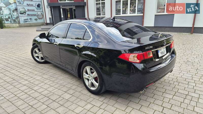 Седан Acura TSX 2011 в Львові