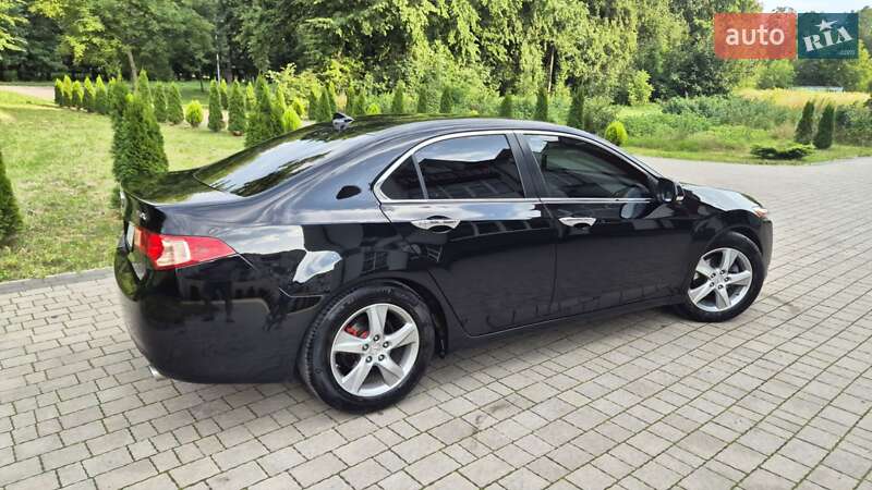 Седан Acura TSX 2011 в Львові