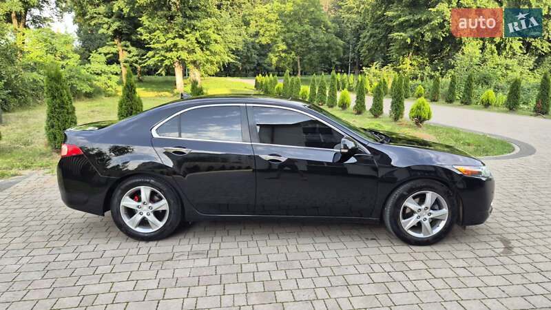 Седан Acura TSX 2011 в Львові