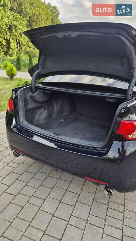 Седан Acura TSX 2011 в Львові
