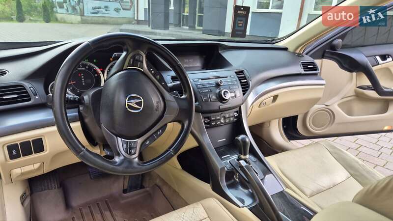 Седан Acura TSX 2011 в Львові