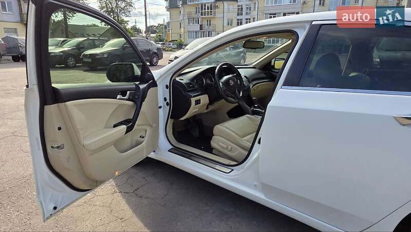 Седан Acura TSX 2013 в Києві