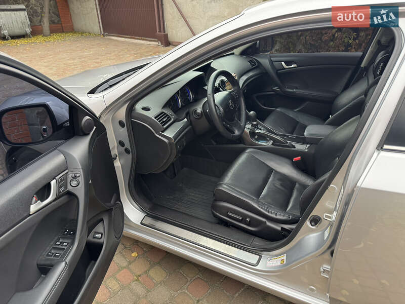 Седан Acura TSX 2013 в Киеве