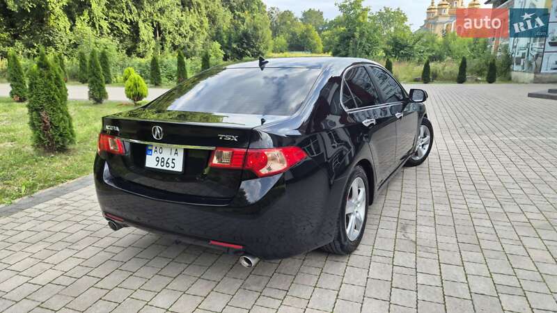 Седан Acura TSX 2011 в Львове