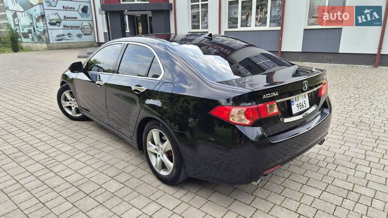 Седан Acura TSX 2011 в Львове