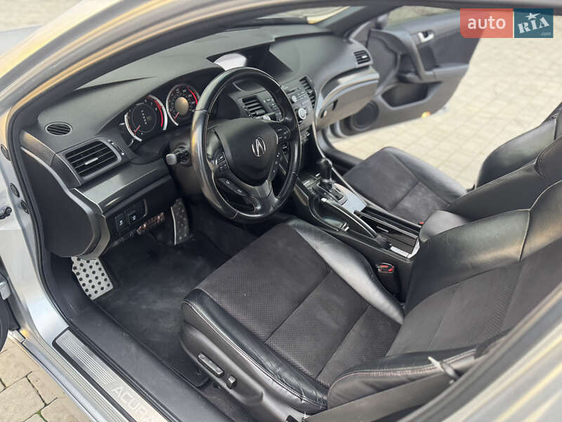 Седан Acura TSX 2013 в Львове