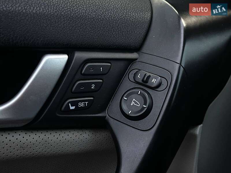 Седан Acura TSX 2013 в Киеве