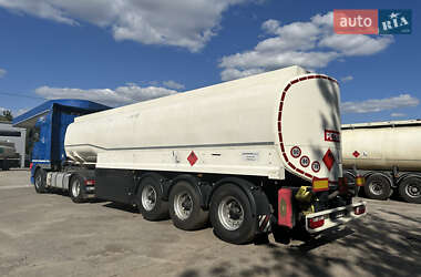 Цистерна полуприцеп ADR Trailers CTS 4 1999 в 