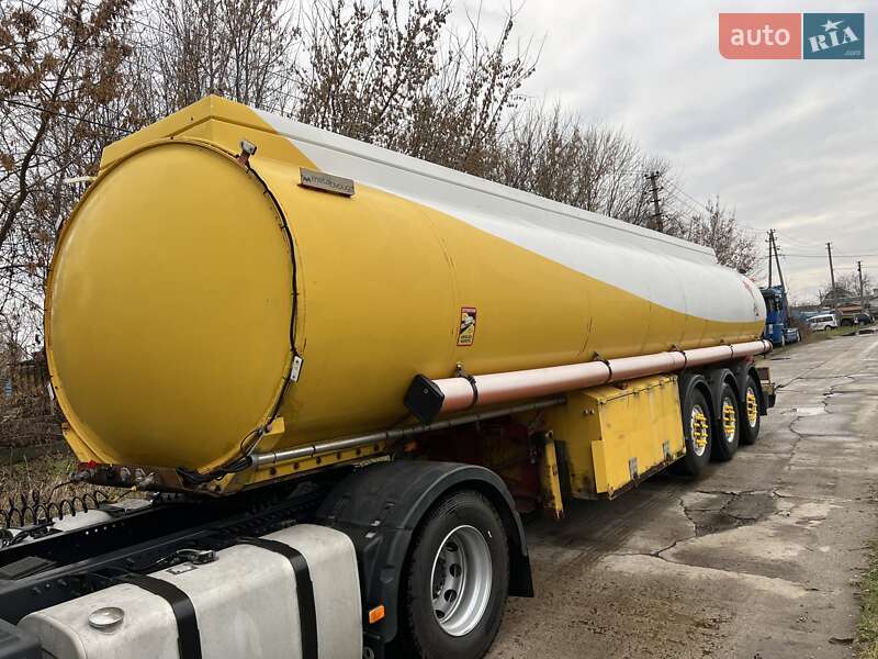 Цистерна полуприцеп ADR Trailers CTS 4 2003 в Киеве