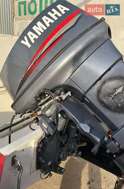 Лодка Adventure V-450 2010 в 